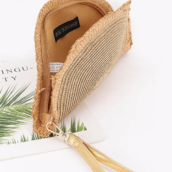 Metallic Faux Straw Clutch - Picture 3 of 4